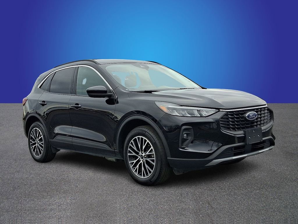Used 2024 Ford Escape SE image 3
