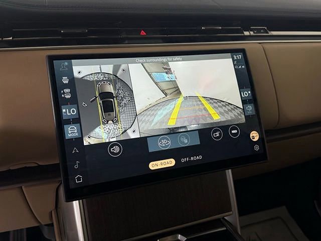 Certified 2025 Land Rover Range Rover SE image 35