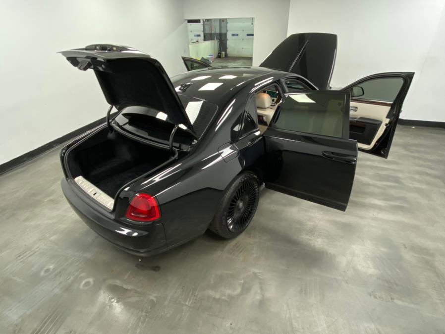 Used 2016 Rolls-Royce Ghost image 45