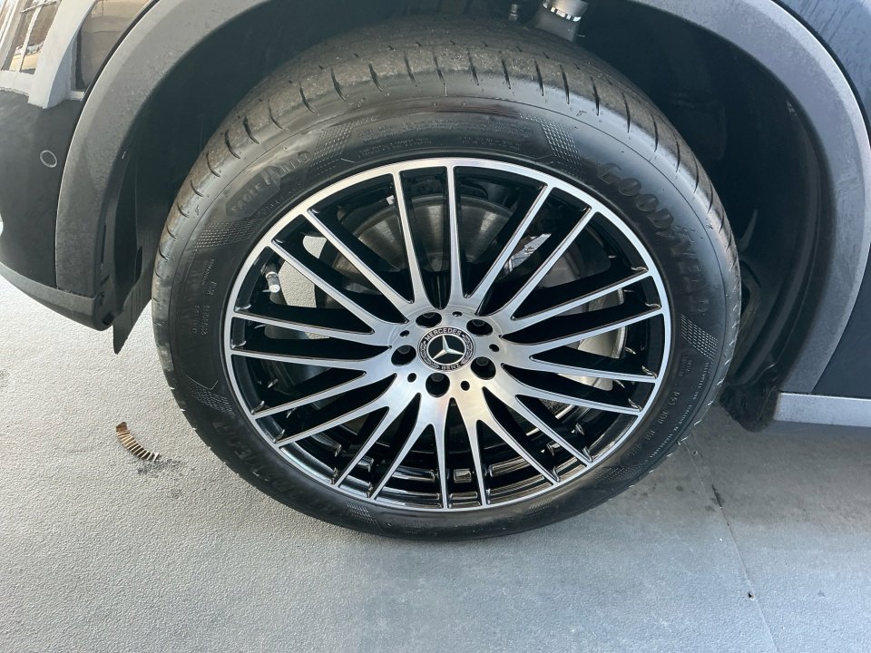 Used 2024 Mercedes-Benz GLC 300 image 26