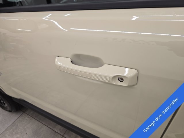Certified 2025 Ford Bronco Sport Outer Banks w/ Outer Banks Tech Package+ AWD/4WD image 19