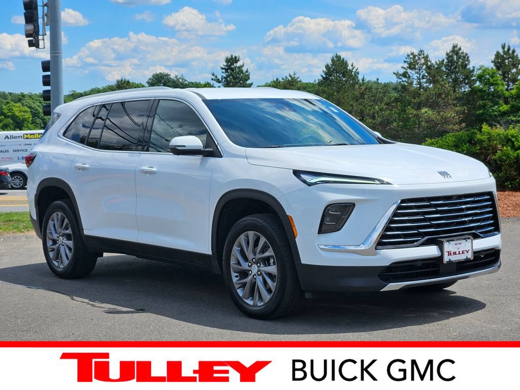 Certified 2025 Buick Enclave Preferred AWD/4WD image 1