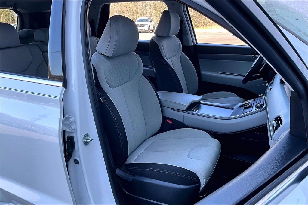 Used 2021 Hyundai Palisade SE image 6