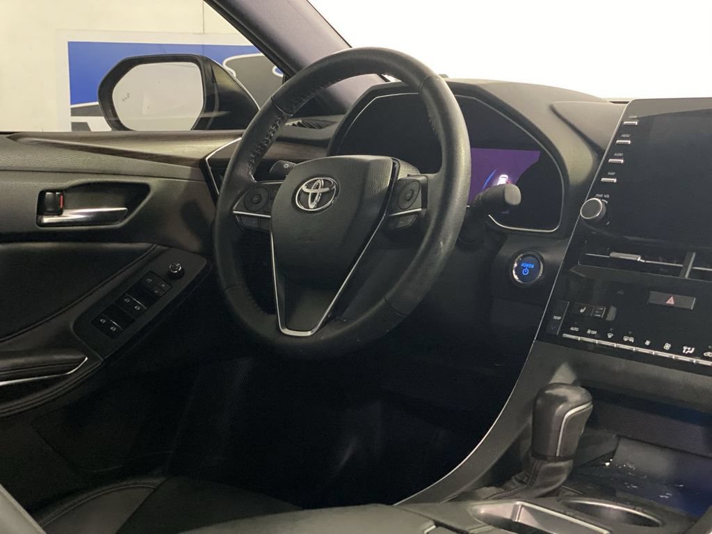 Used 2022 Toyota Avalon XLE FWD image 10