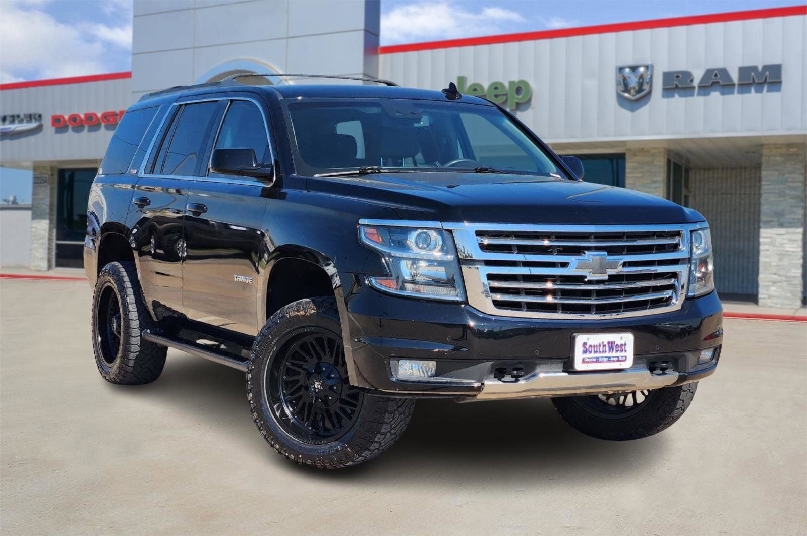 Used 2018 Chevrolet Tahoe LT w/ Luxury Package