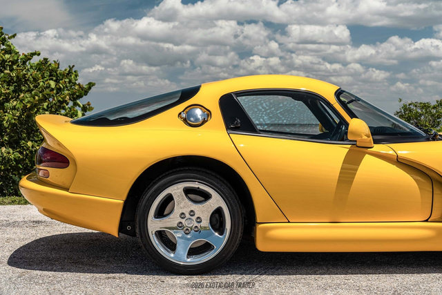 Used 2001 Dodge Viper GTS RWD image 10
