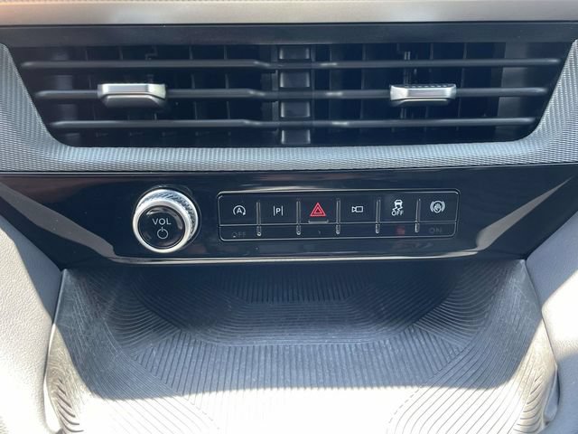 Used 2025 Ford Explorer ST-Line RWD image 21