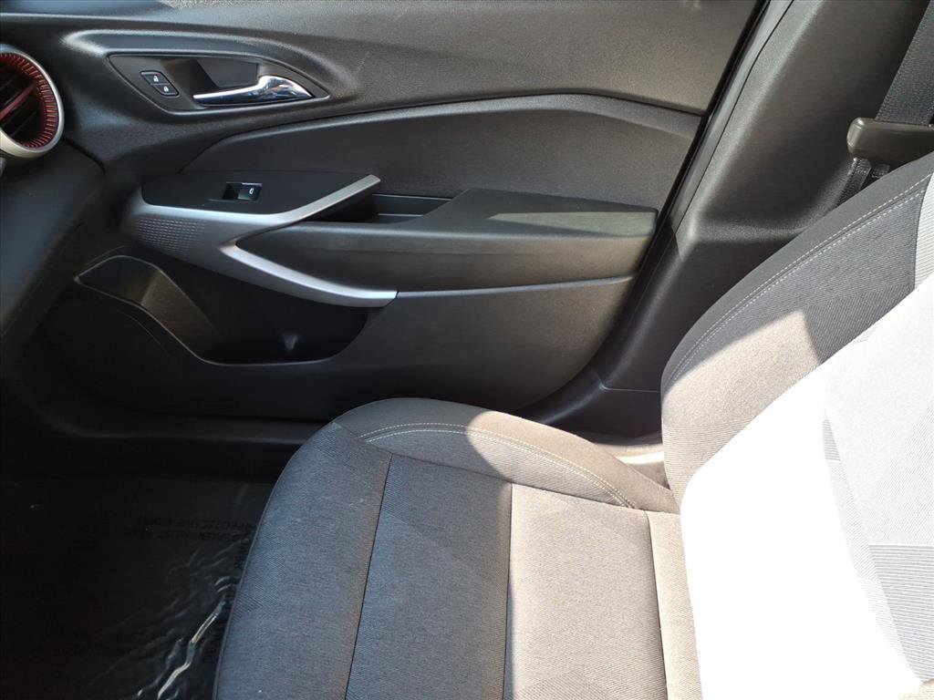 Used 2024 Chevrolet Trax RS w/ Driver Confidence Package image 30