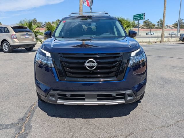 Certified 2024 Nissan Pathfinder SL w/ Black Appearance Package FWD image 5