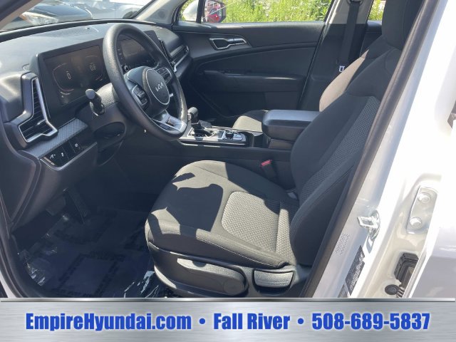 Used 2024 Kia Sportage LX FWD image 17