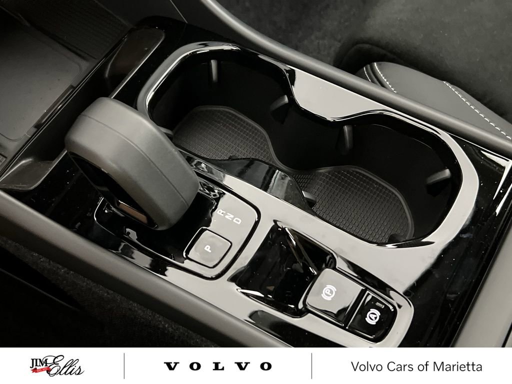 New 2026 Volvo XC40 B5 Ultra w/ Climate Package image 22