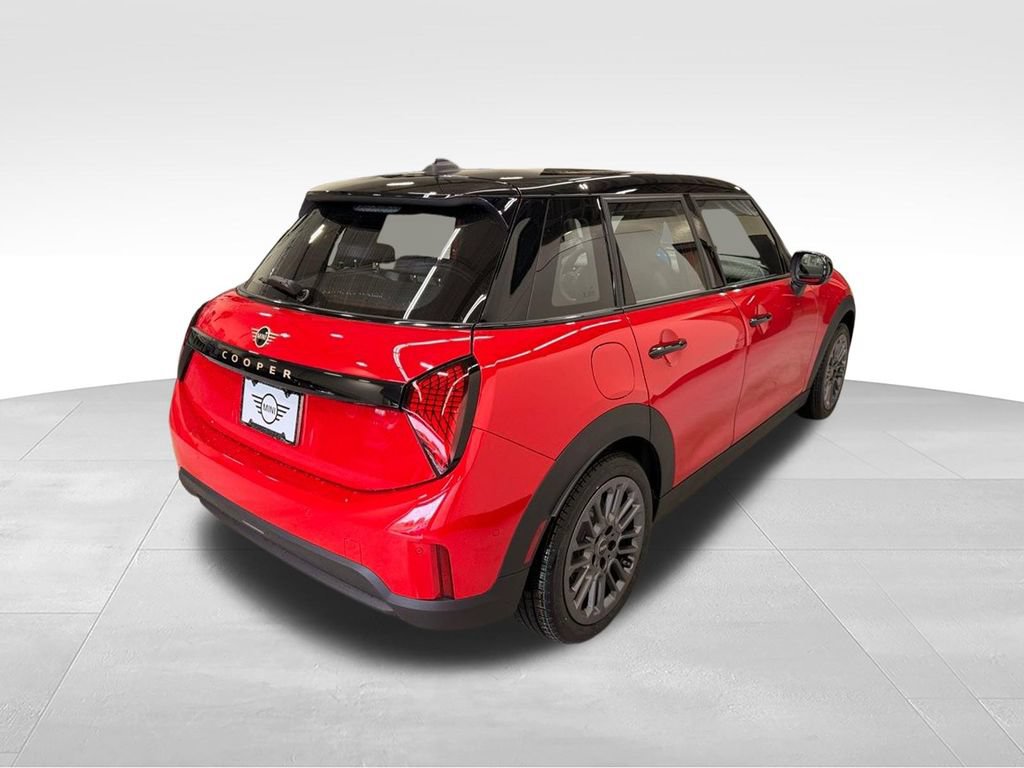 Used 2026 MINI Cooper 4-Door Hardtop FWD image 6