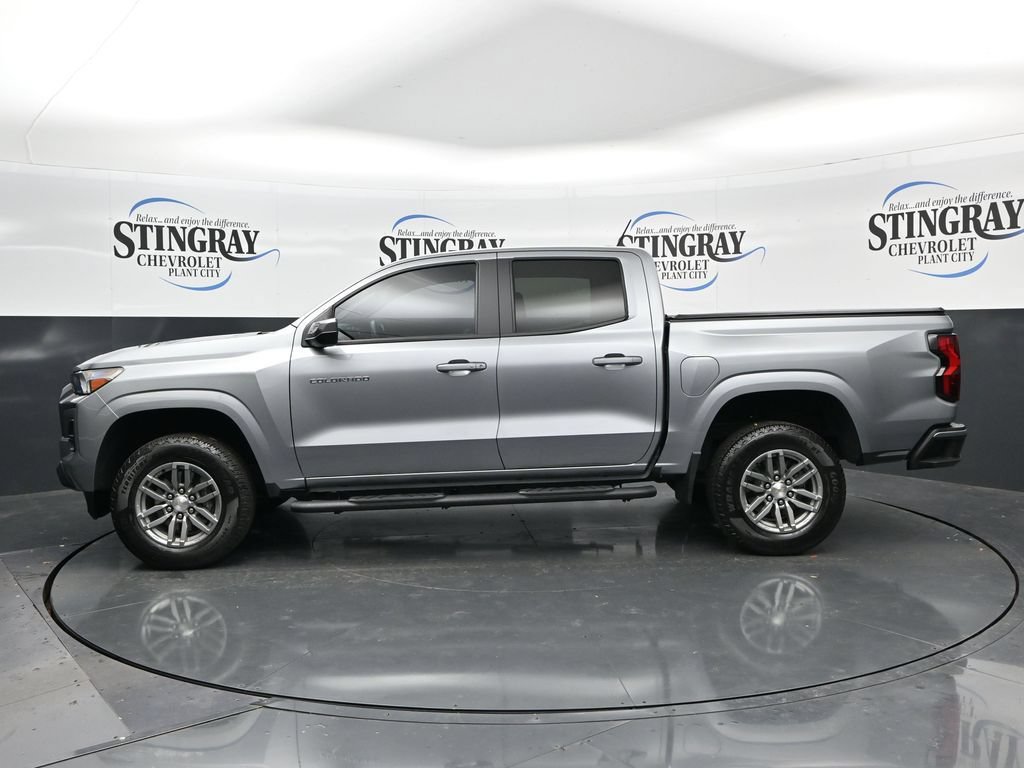 Used 2024 Chevrolet Colorado LT RWD image 4