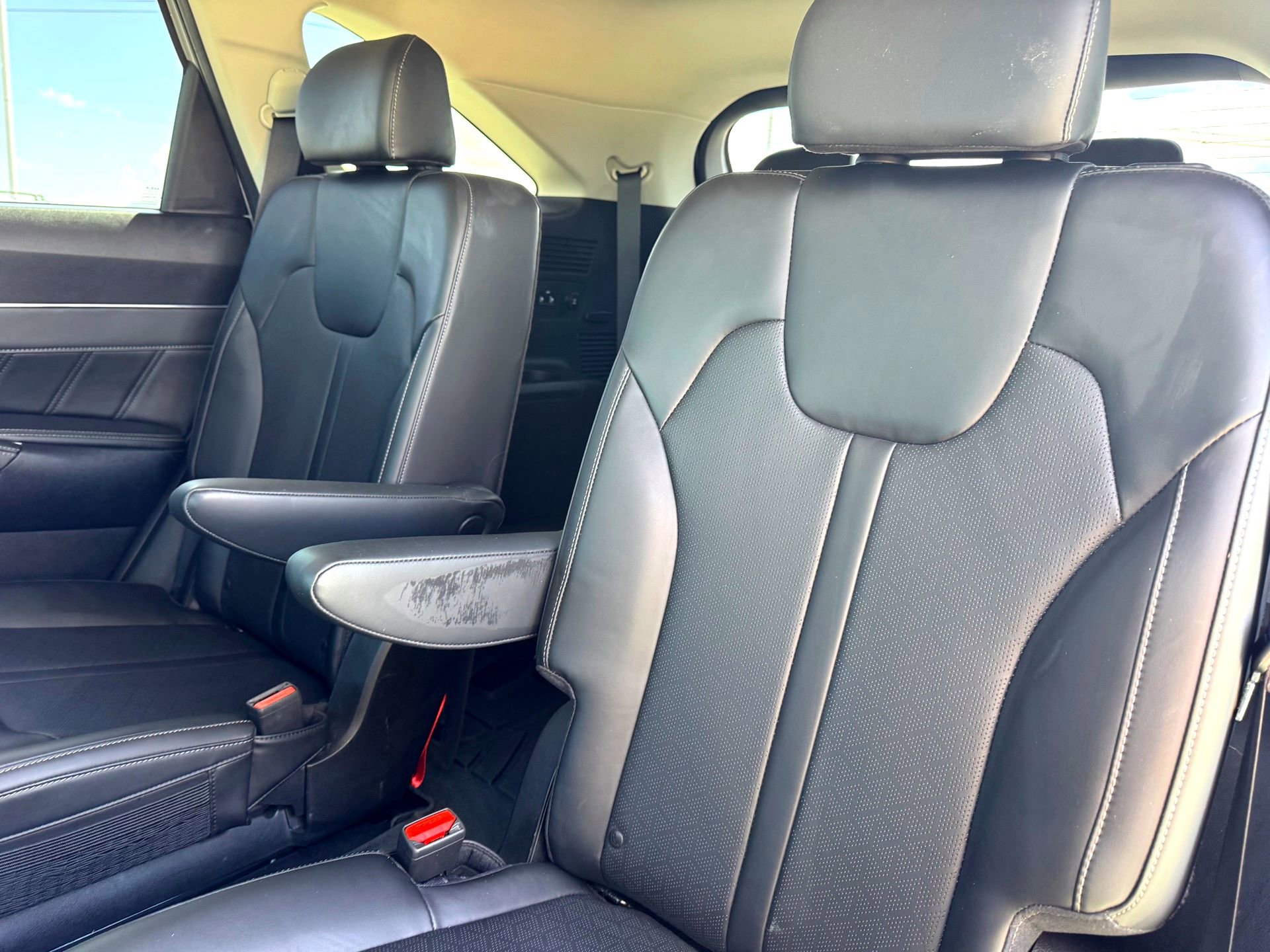 Used 2023 Kia Sorento SX image 17