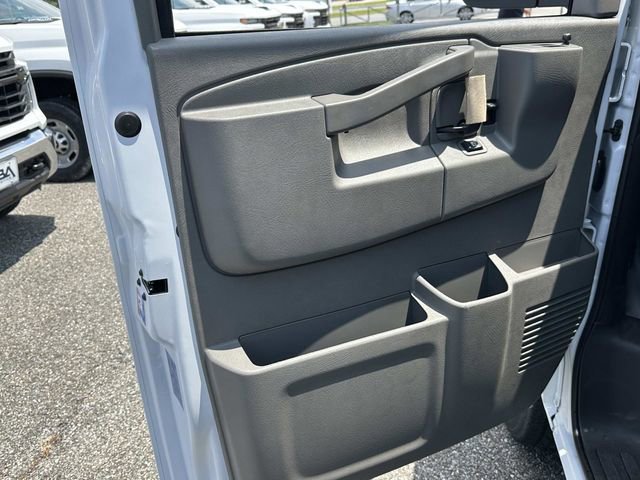 New 2025 Chevrolet Express 3500 Work Van w/ Driver Convenience Package image 12