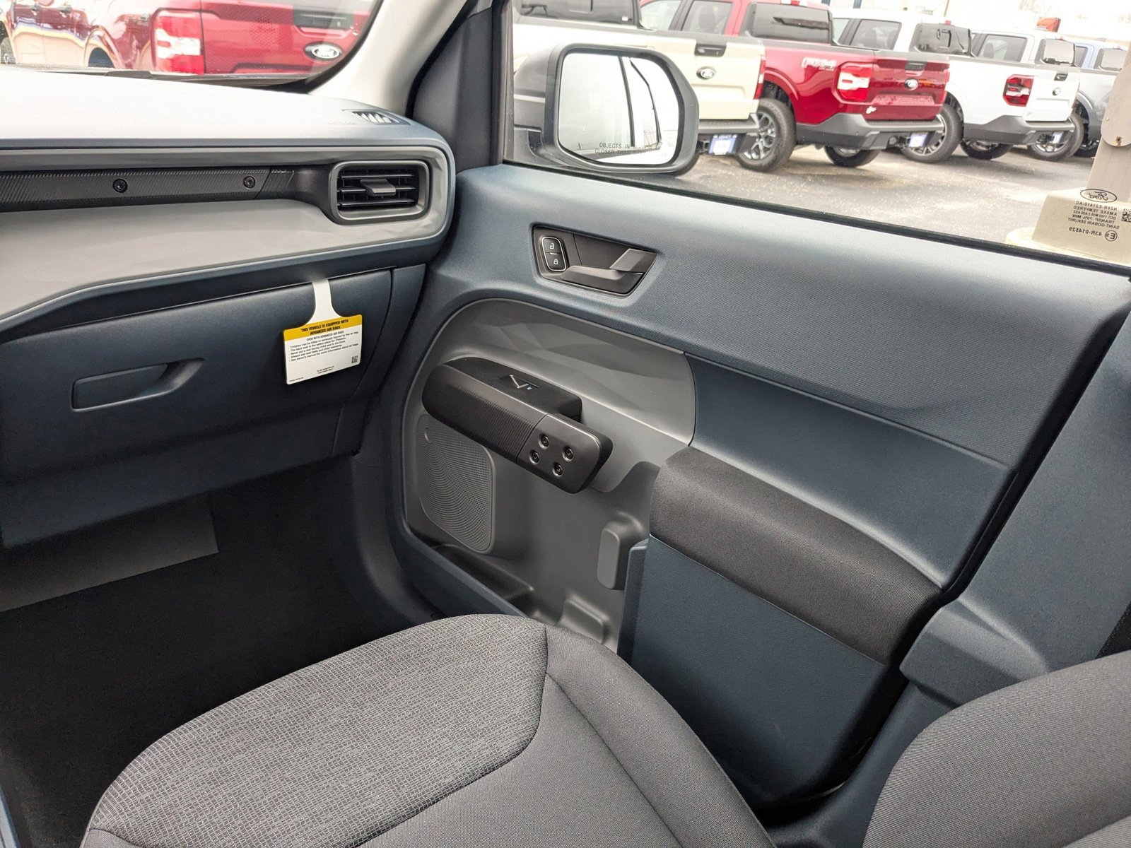 New 2025 Ford Maverick XL image 15