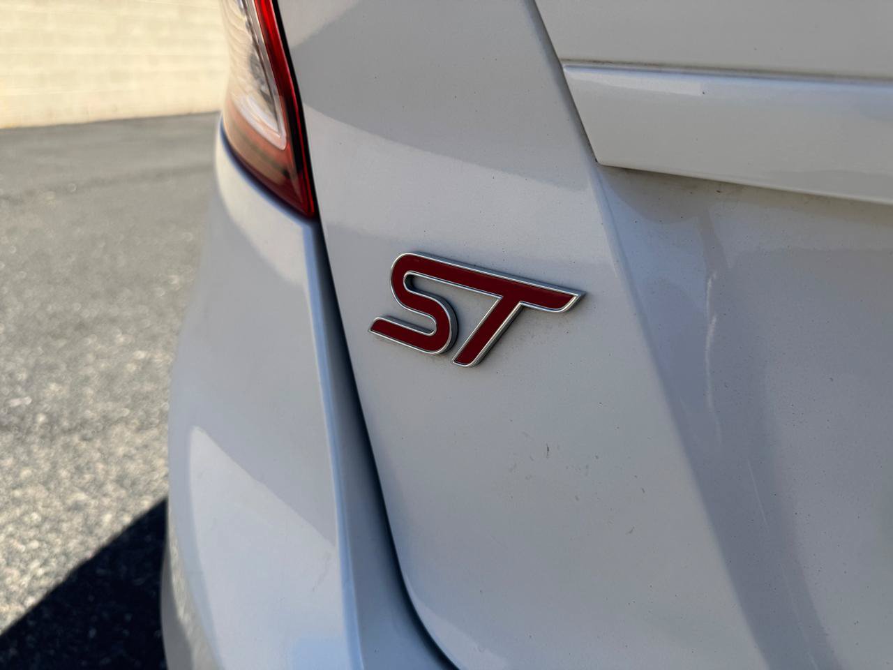 Used 2017 Ford Fiesta ST FWD image 7