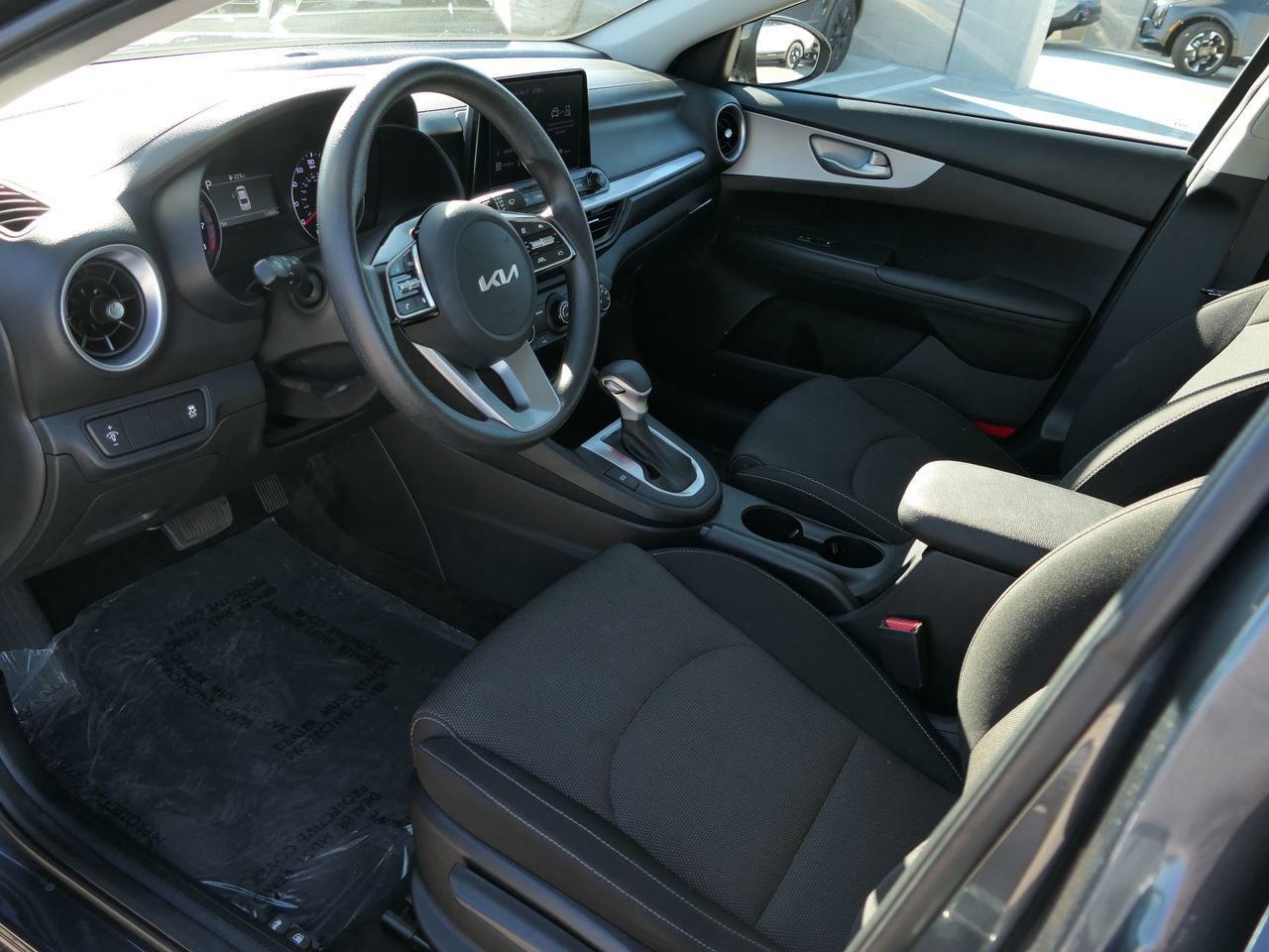 Used 2024 Kia Forte LXS image 12