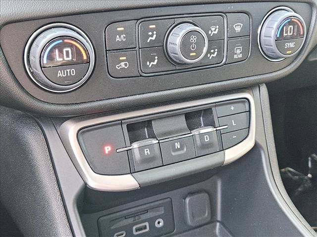 Used 2024 GMC Terrain Denali w/ Black Diamond Edition AWD/4WD image 14
