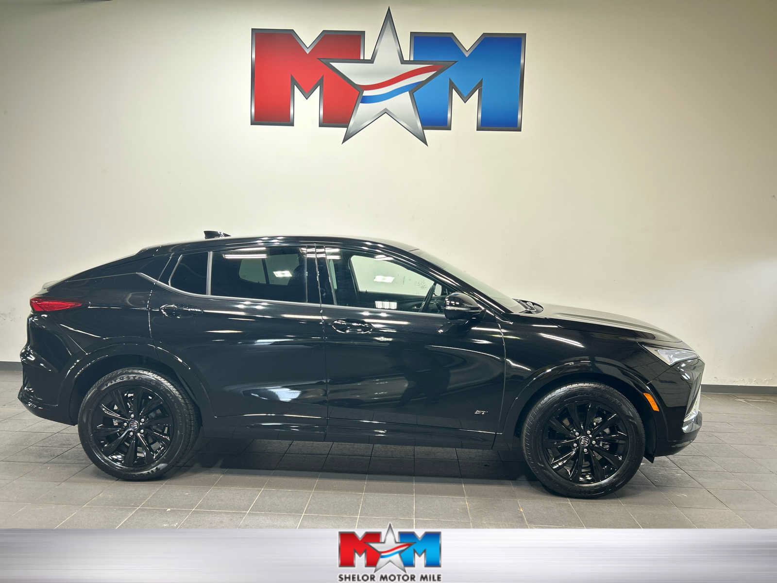 Used 2025 Buick Envista Sport Touring FWD image 1