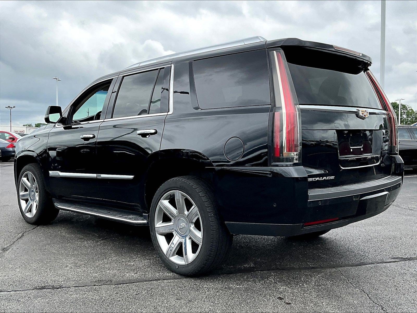 Used 2020 Cadillac Escalade Luxury AWD/4WD image 4