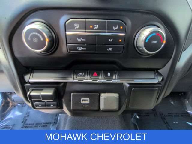 Certified 2020 Chevrolet Silverado 1500 Custom w/ Custom Value Package AWD/4WD image 35