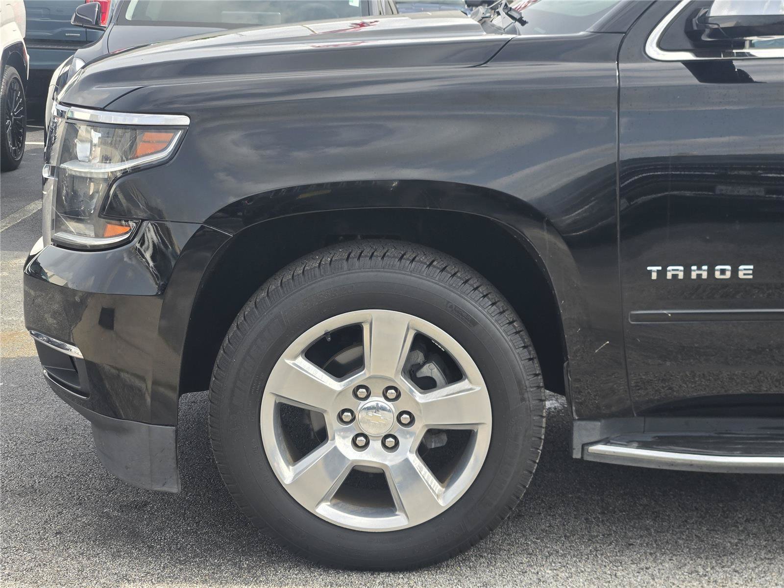 Used 2018 Chevrolet Tahoe Premier AWD/4WD image 8