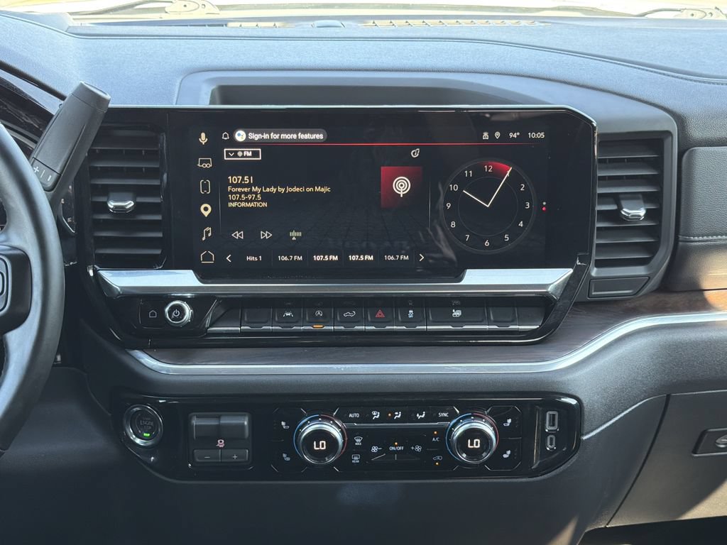 Used 2026 GMC Sierra 1500 SLT AWD/4WD image 4