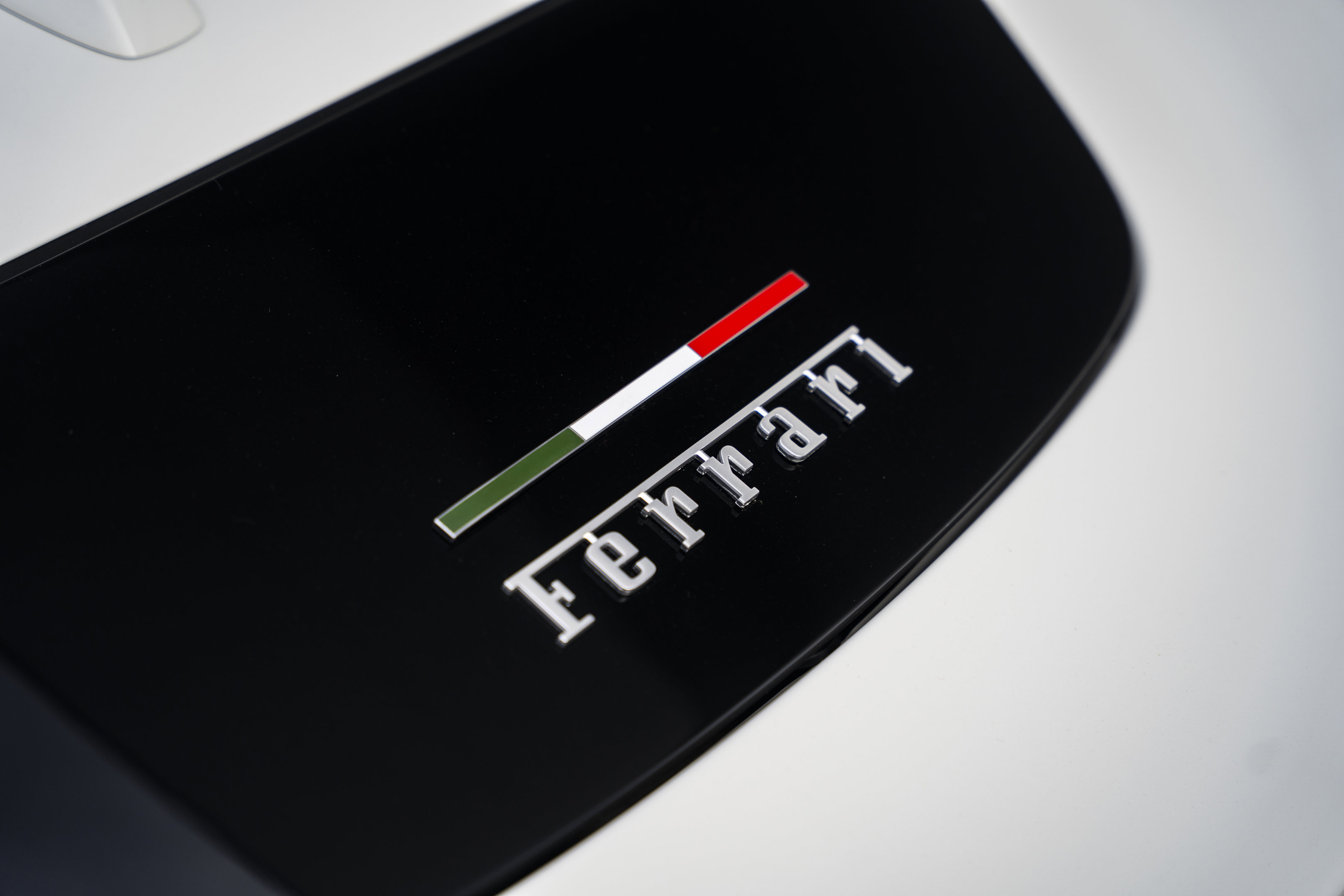 Used 2026 Ferrari Roma Spider RWD image 14