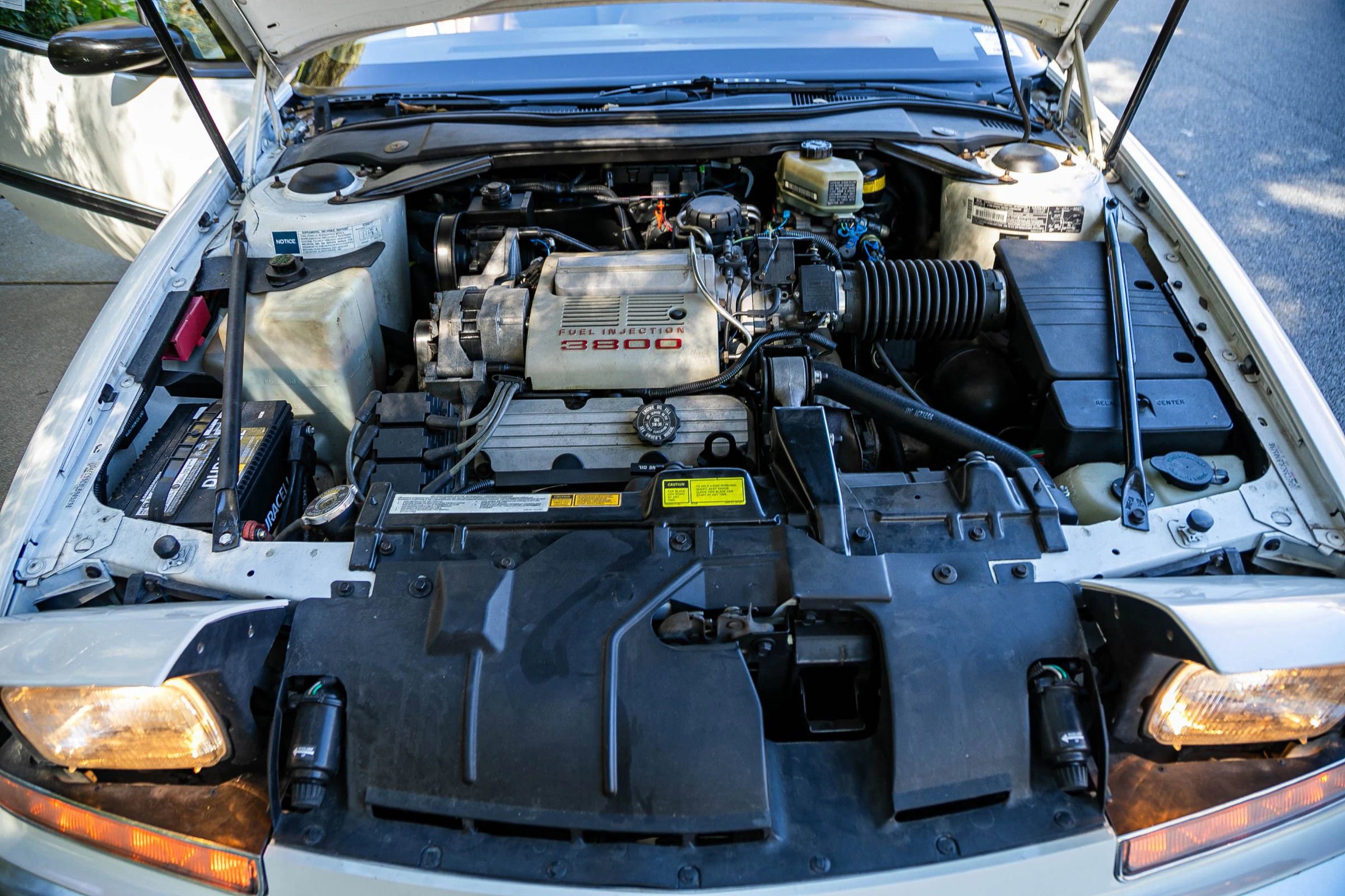 Used 1990 Buick Reatta Convertible FWD image 36