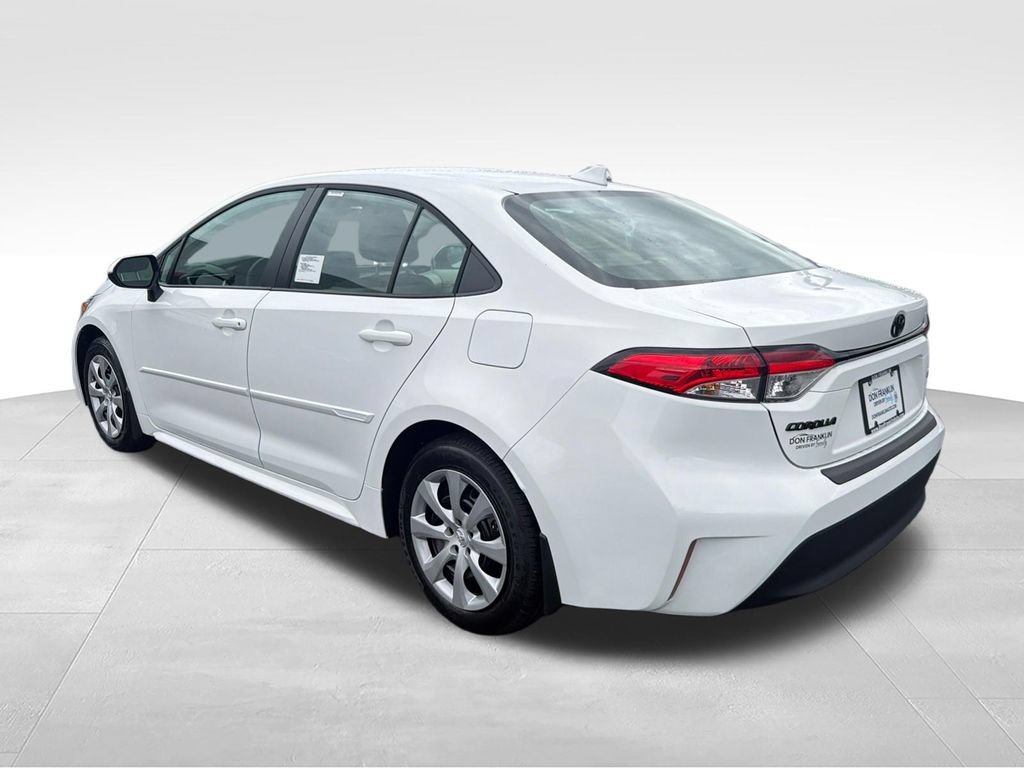 New 2026 Toyota Corolla LE FWD image 3