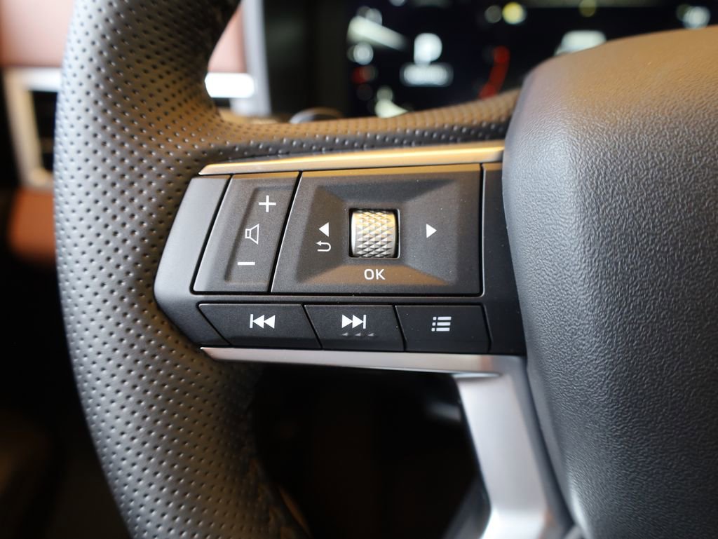 New 2025 Mitsubishi Outlander SEL image 55