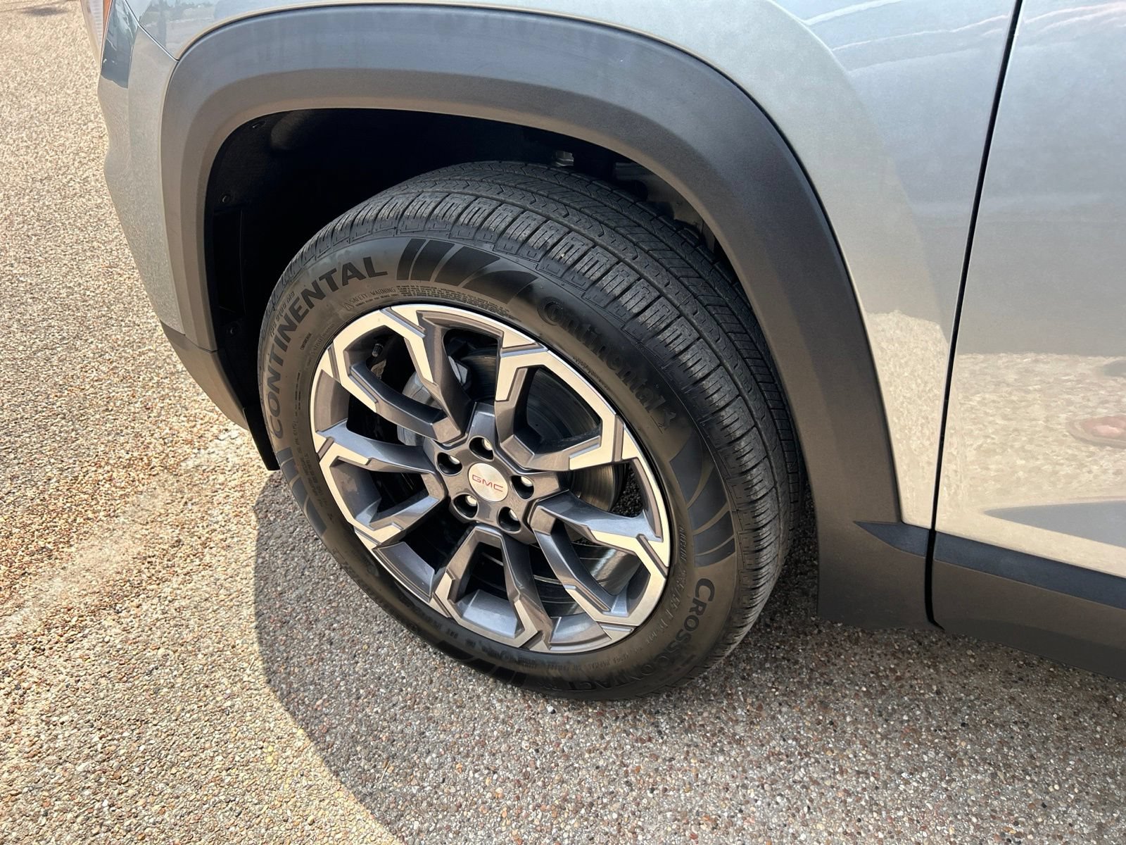 New 2027 GMC Terrain Elevation w/ Elevation Premium Package FWD image 22