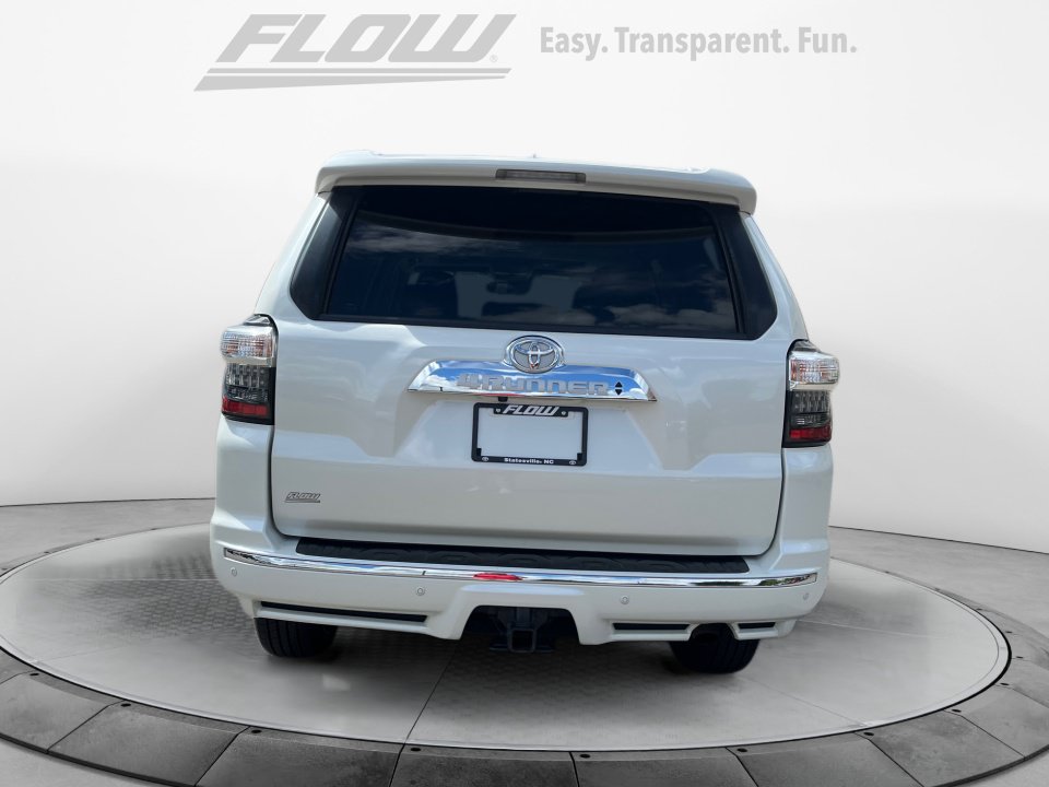Used 2022 Toyota 4Runner Limited RWD image 8