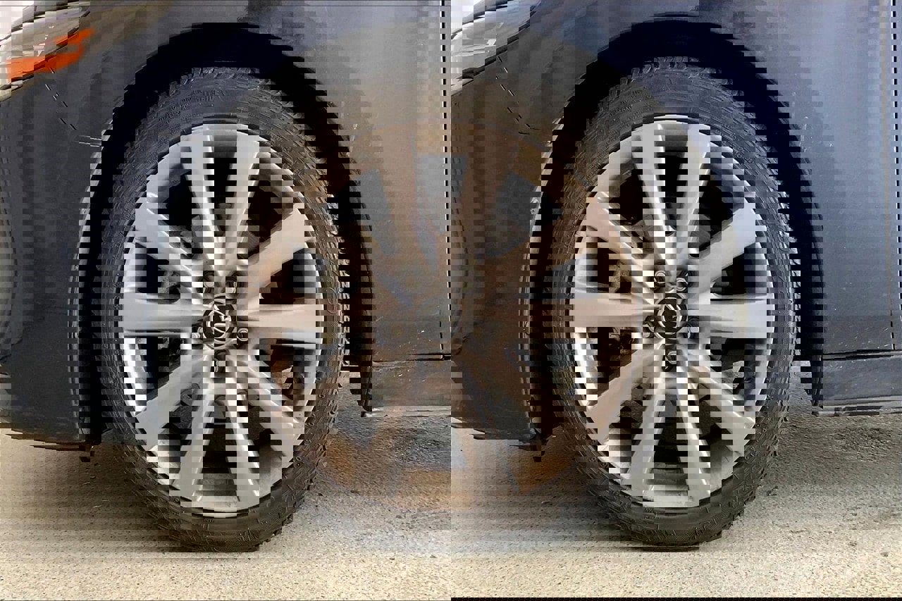 Used 2019 MAZDA MAZDA3 AWD Sedan w/ Preferred Package image 6