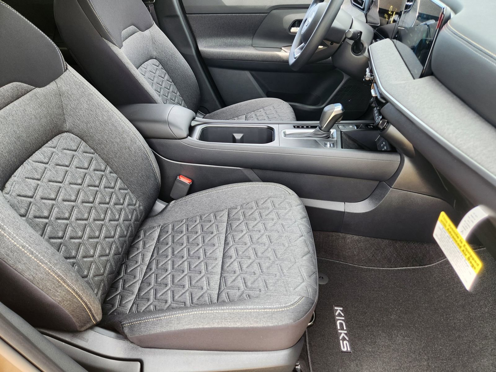 New 2026 Nissan Kicks SV image 13