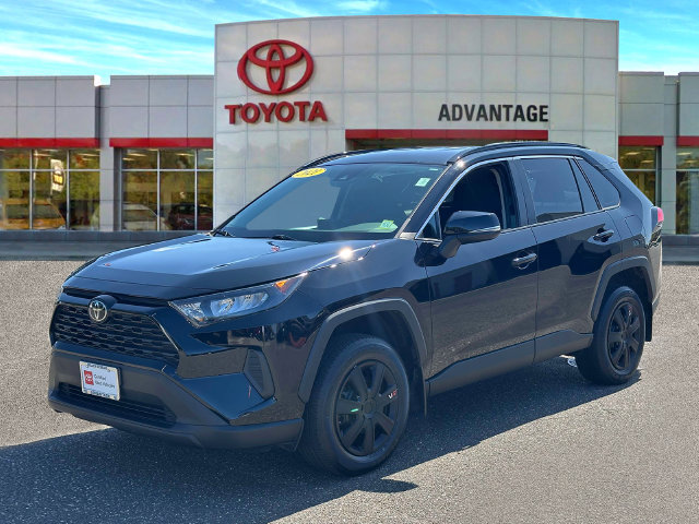 Used 2021 Toyota RAV4 LE AWD/4WD image 4