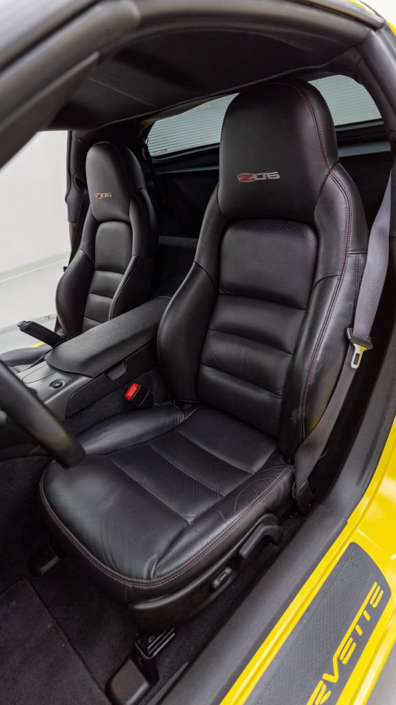 Used 2007 Chevrolet Corvette Z06 w/ Preferred Equipment Group RWD image 34