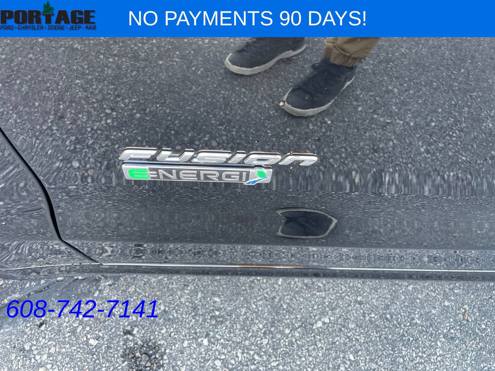 Used 2017 Ford Fusion Energi SE FWD image 16