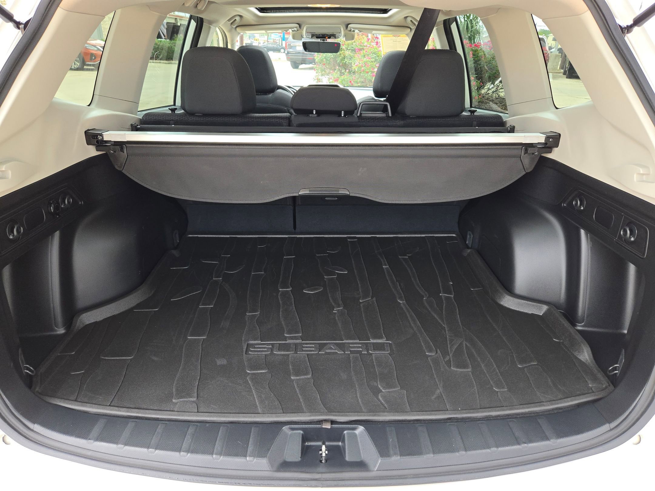 Used 2020 Subaru Forester Premium AWD/4WD image 22