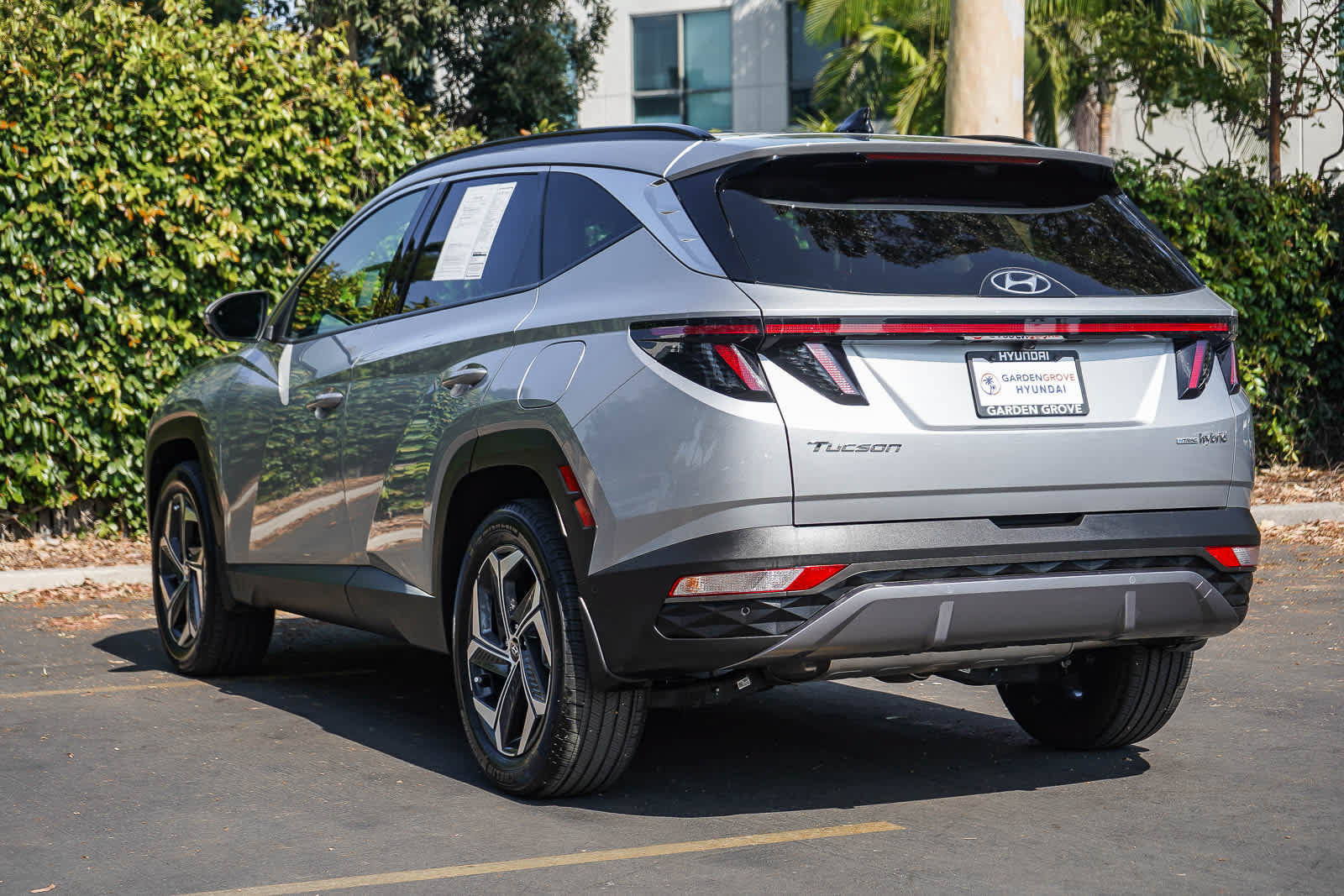 Certified 2024 Hyundai Tucson Limited AWD/4WD image 4