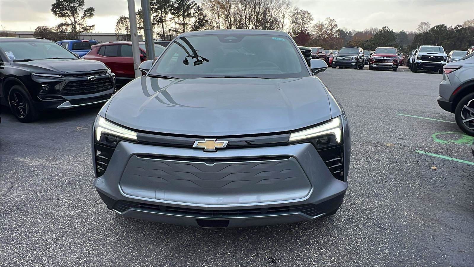 New 2026 Chevrolet Blazer EV LT AWD/4WD image 2