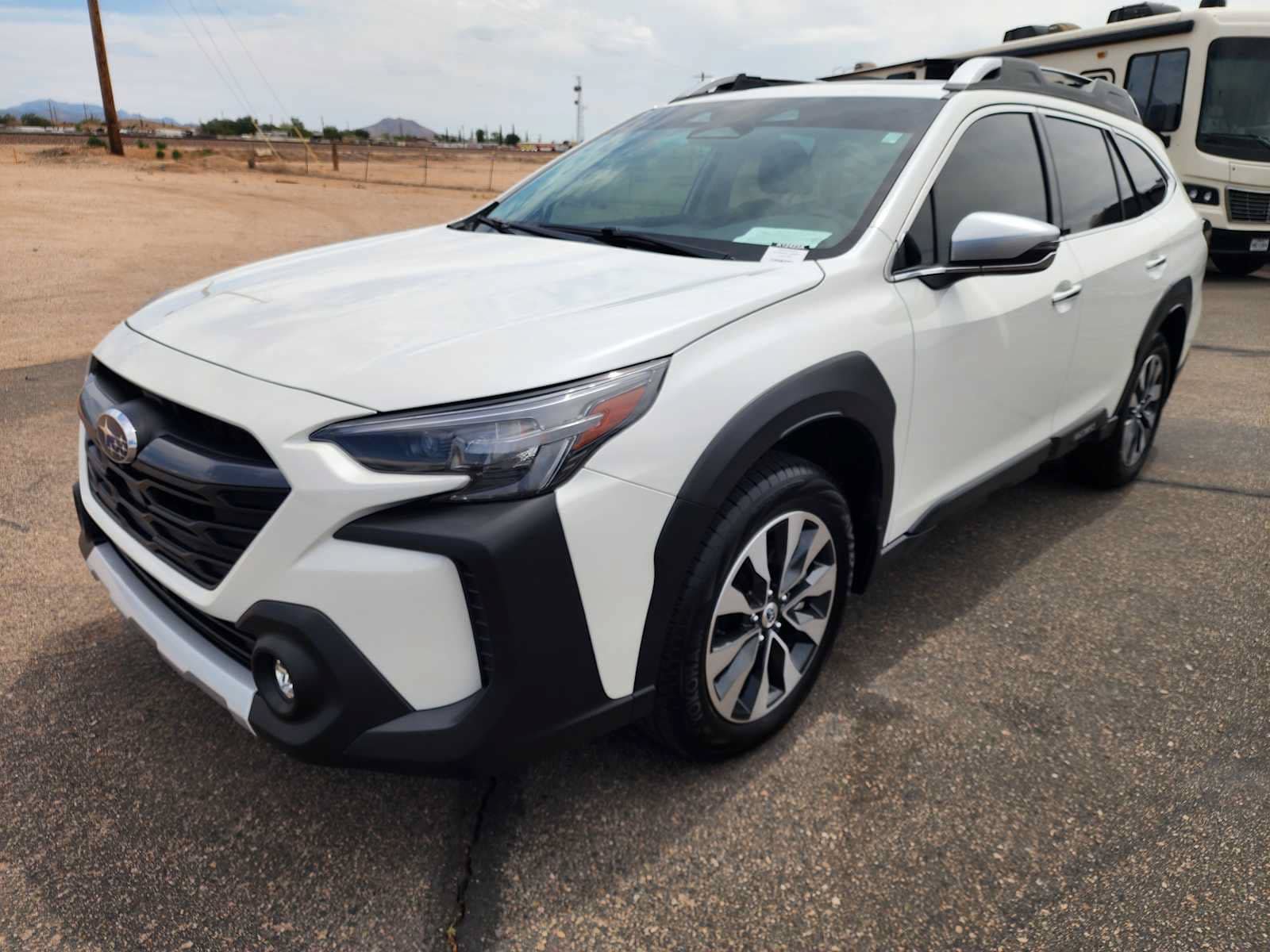 Used 2024 Subaru Outback Touring XT AWD/4WD image 3