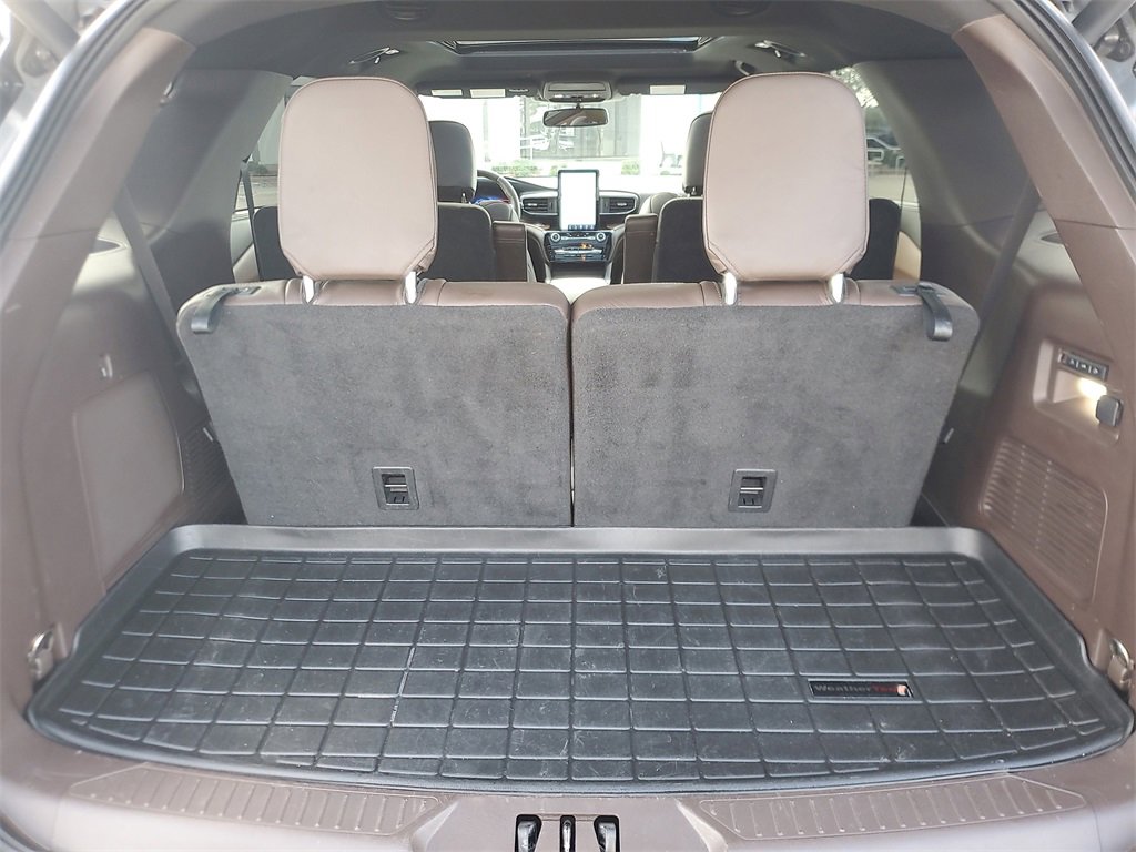 Used 2022 Ford Explorer King Ranch w/ Technology Package image 6