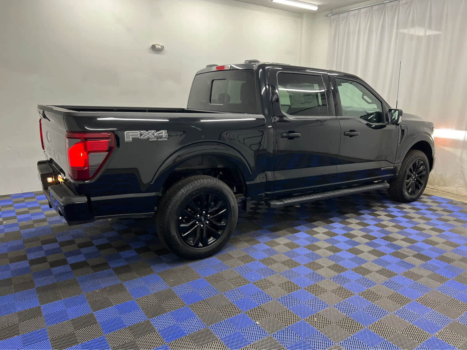 New 2025 Ford F150 XLT w/ Equipment Group 303A High image 6