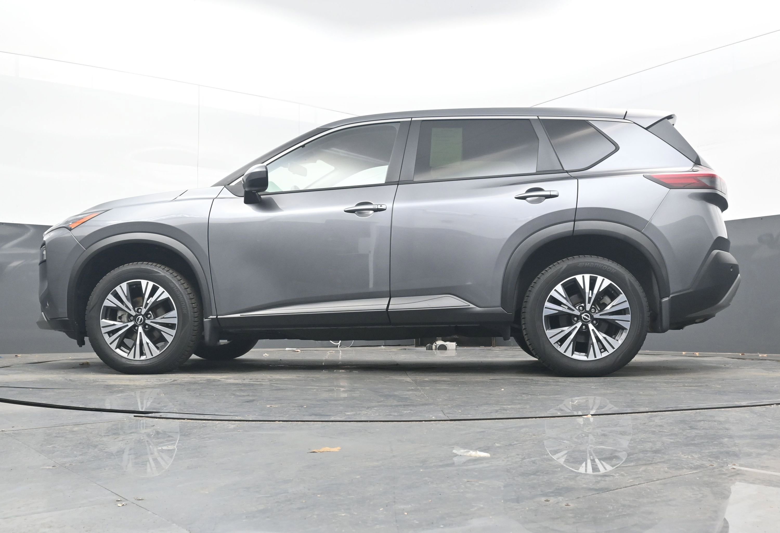 Certified 2023 Nissan Rogue SV image 25