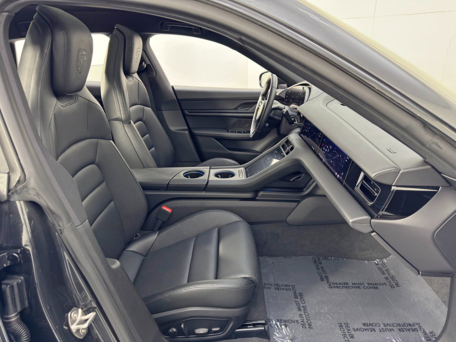 Used 2023 Porsche Taycan 4S w/ Performance Package image 16