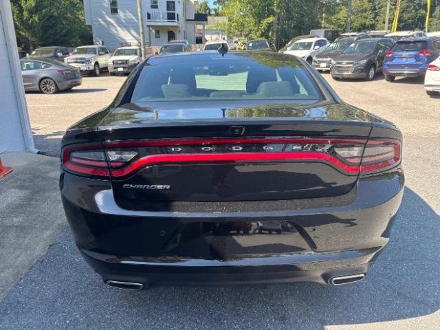 Used 2023 Dodge Charger SXT RWD image 4