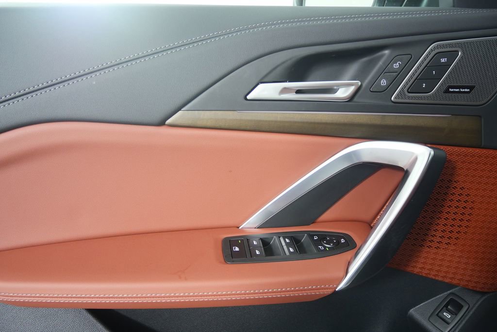 Used 2026 BMW X1 xDrive28i w/ Technology Package image 8