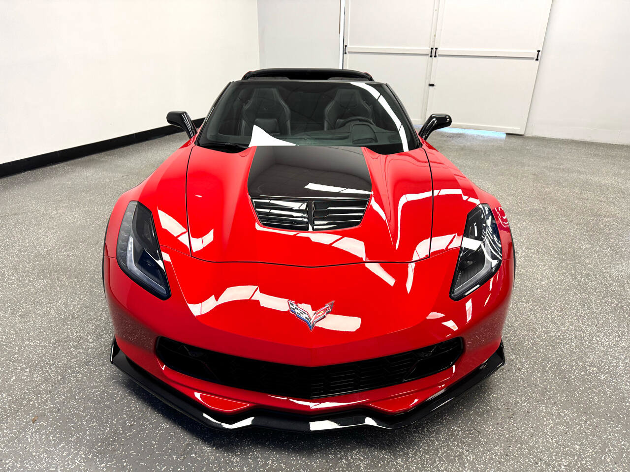 Used 2016 Chevrolet Corvette Z06 w/ 3LZ Preferred Equipment Group image 2